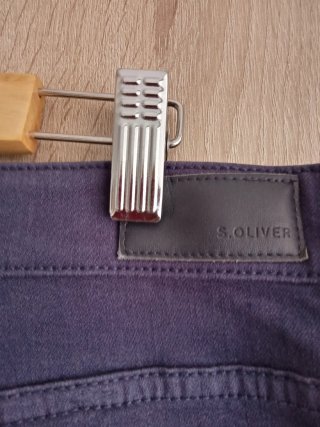 (L) Pantalón corto estilo bermuda de s.Oliver