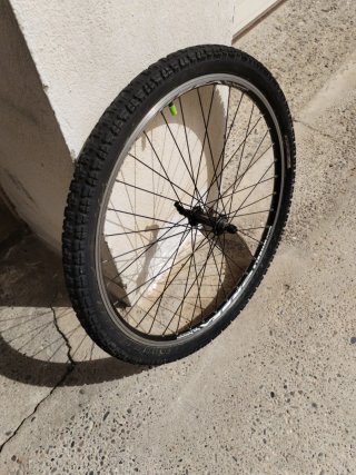 Rueda Orbea 26 Delantera.PERFECTO ESTADO.