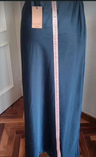 Falda larga satinada Gallery Talla M