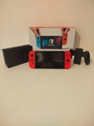 Nintendo Switch V2 32GB FIFA 23