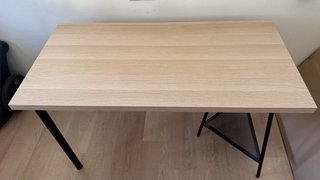 Escritorio Ikea Madera y Metal