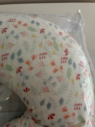 Cojín de lactancia floral con funda