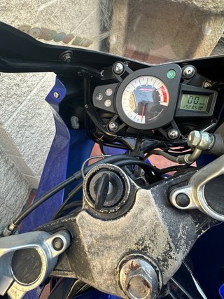 Yamaha TZR 50cc Azul/Amarillo valentino rosi
