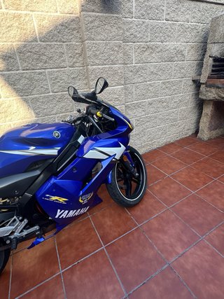 Yamaha TZR 50cc Azul/Amarillo valentino rosi