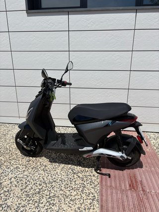 Piaggio 1 Active electric 60 Negra/Gris
