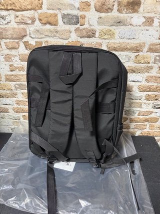 Confezione da 2 zaini beige e nero per viaggio