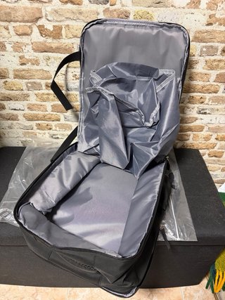 Confezione da 2 zaini beige e nero per viaggio