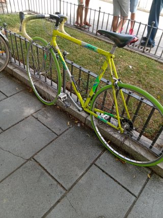 Bicicleta de carretera BH