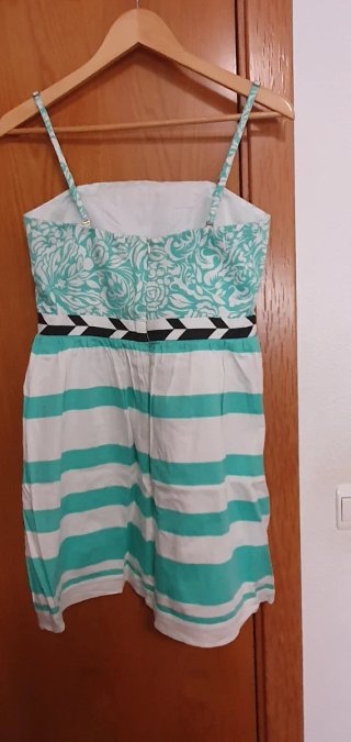 Vestido de tirantes con estampado