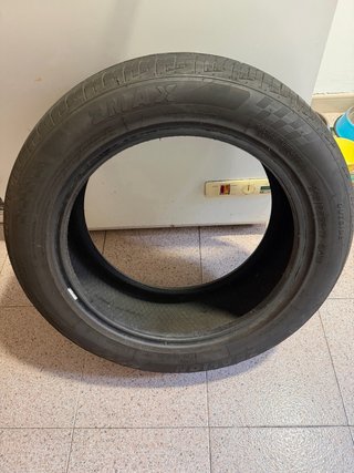 Neumático 215 55zr17 94W