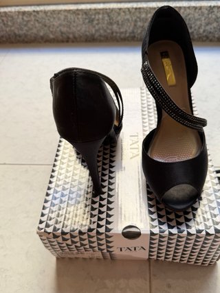 Scarpe Decolletè con tacco nere eleganti