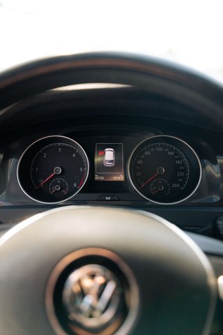 VOLKSWAGEN GOLF 7