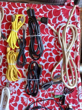 Lote de cables varios