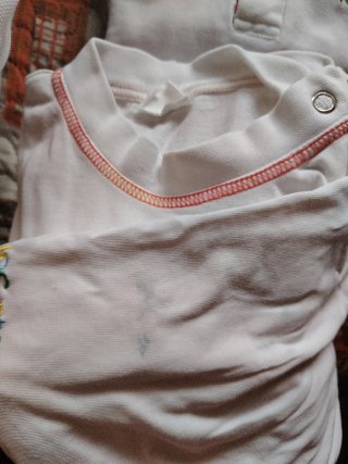 Uniforme guardería Pequeshool