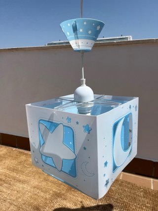 Lámpara infantil luna y estrellas