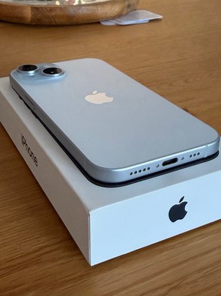 iPhone 15 128GB Plata 80% Batería