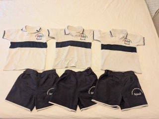 Uniforme Lápices Escuela Infantil