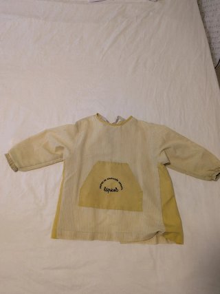 Uniforme Lápices Escuela Infantil