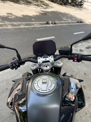 BMW F900R TripleBlack 2025 - 1700km