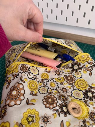 Funda libro ebook ipad con bolsillo artesanal