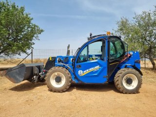 Telescópica New Holland LM5.25