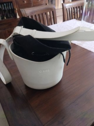 Bolso blanco y negro