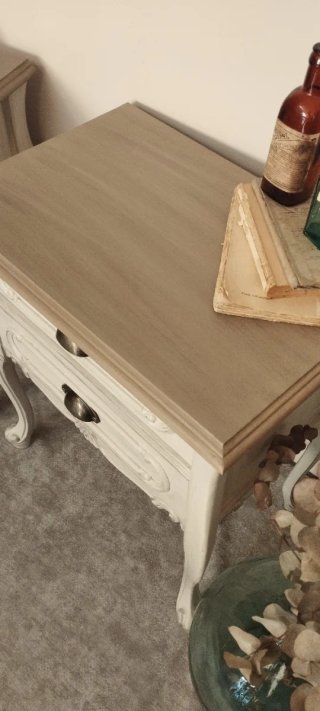 Set di Due Comodini Vintage