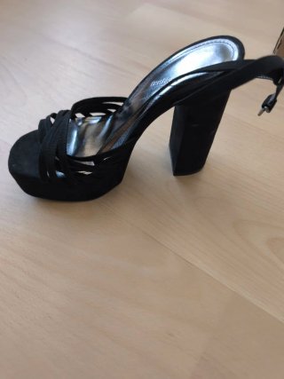 Tacones Bershka Negros