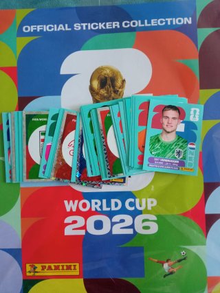 Pack 65 cromos diferentes Mundial  2026 Panini