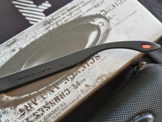 Oakley Holbrook Prizm Gafas de Sol Negras Rojas