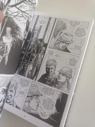 The Walking Dead: Los muertos vivientes (Vol4)