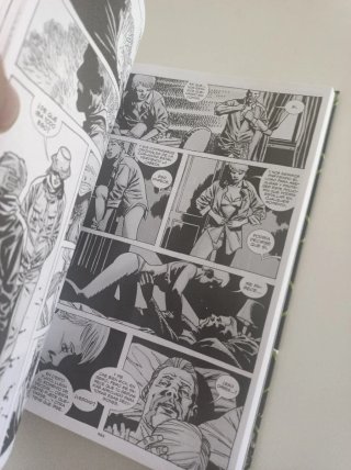 The Walking Dead: Los muertos vivientes (Vol4)