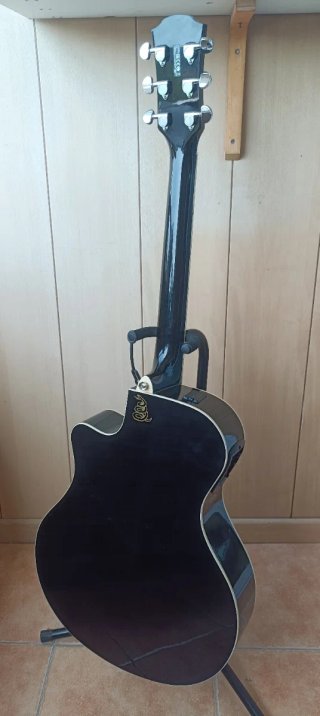 YAMAHA APX600 ed. Metallica