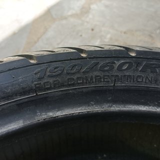 Neumático Pirelli Diablo Agua sin uso