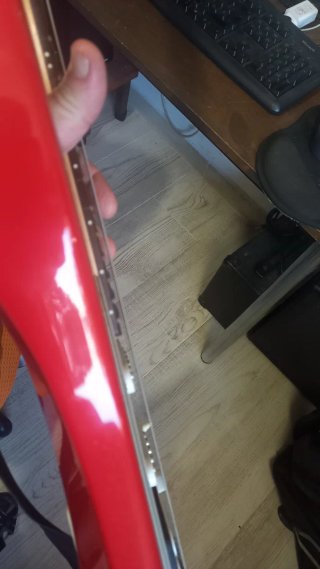 Guitarra Eléctrica Peavey Raptor Plus Roja