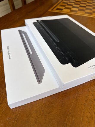 Samsung Galaxy Tab S10 FE+ 5G + Cover Book Keyboar