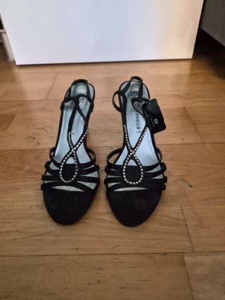 Sandalias fiesta Marypaz negras con brillos talla