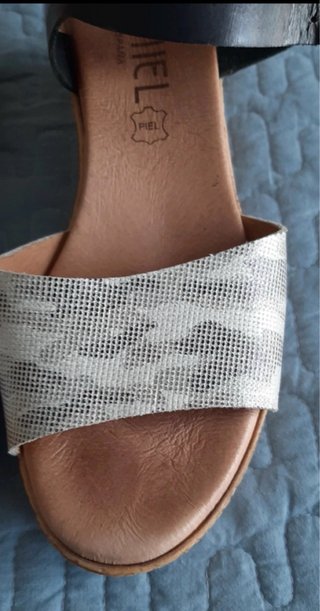 Sandalias ISSA MI negras y plata Talla 40