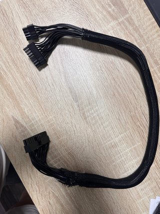 Cable de alimentación GPU negro