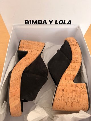 Sandalias Bimba y Lola T36 Negras Cuña