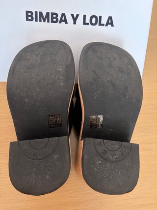 Sandalias Bimba y Lola T36 Negras Cuña