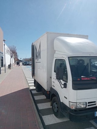 Nissan Cabstar 2007