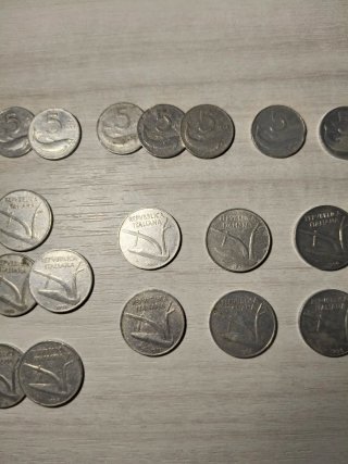 Lotto 18 monete lire antiche vari anni dai 50