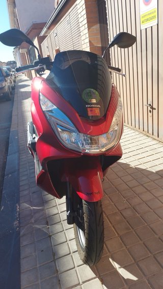 Moto Scooter Roja Automática