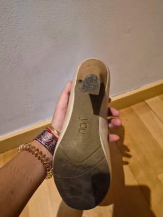 Zapatos de piel beige talla 41