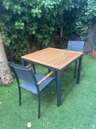 Conjunto de terraza Naterial Oris, Mesa + 2 sillas