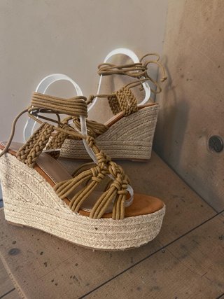 Sandalias cuña