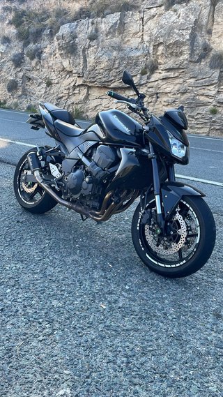 Kawasaki Z750 Negra