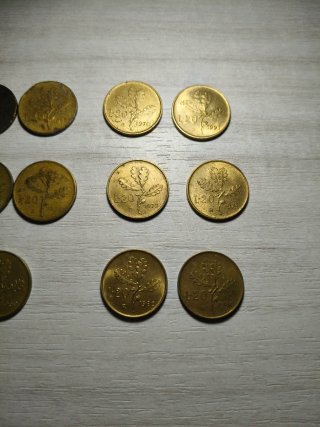 Lotto 10 monete da 20 Lire vari anni dai 50 in poi