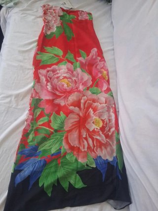 Vestido Zara floral rojo y rosa T.XS